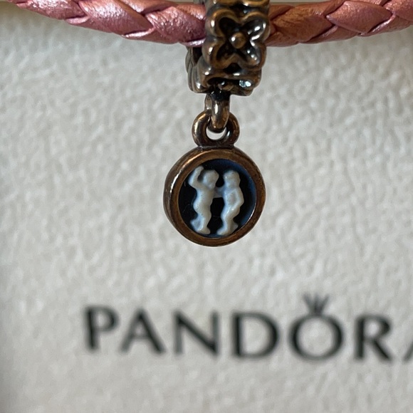 Pandora bracelet - Picture 4 of 9